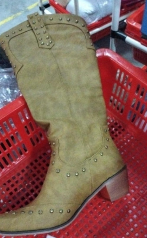 Ladies Studded retro boots